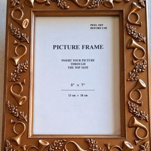 Vintage Avon Collection Christmas message 5×7 picture decorative frame.